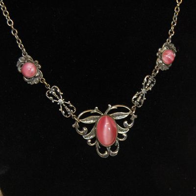 pink satin glass set necklace.JPG