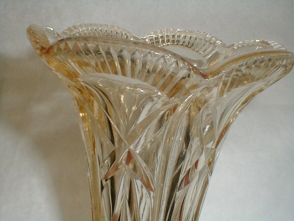 carnival glass vase scalloped mystery marigold peach sw.jpg