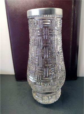 Small silver topped vase.png