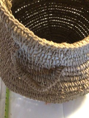 large seagrass basket3.jpg