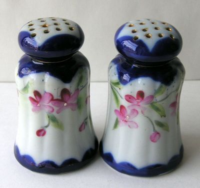 Blue White Floral Porcelain Shakers 1.jpg