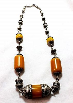 silver amber necklace 3.JPG