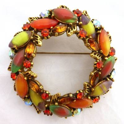 fall-wreath-bracelet-600x600.png