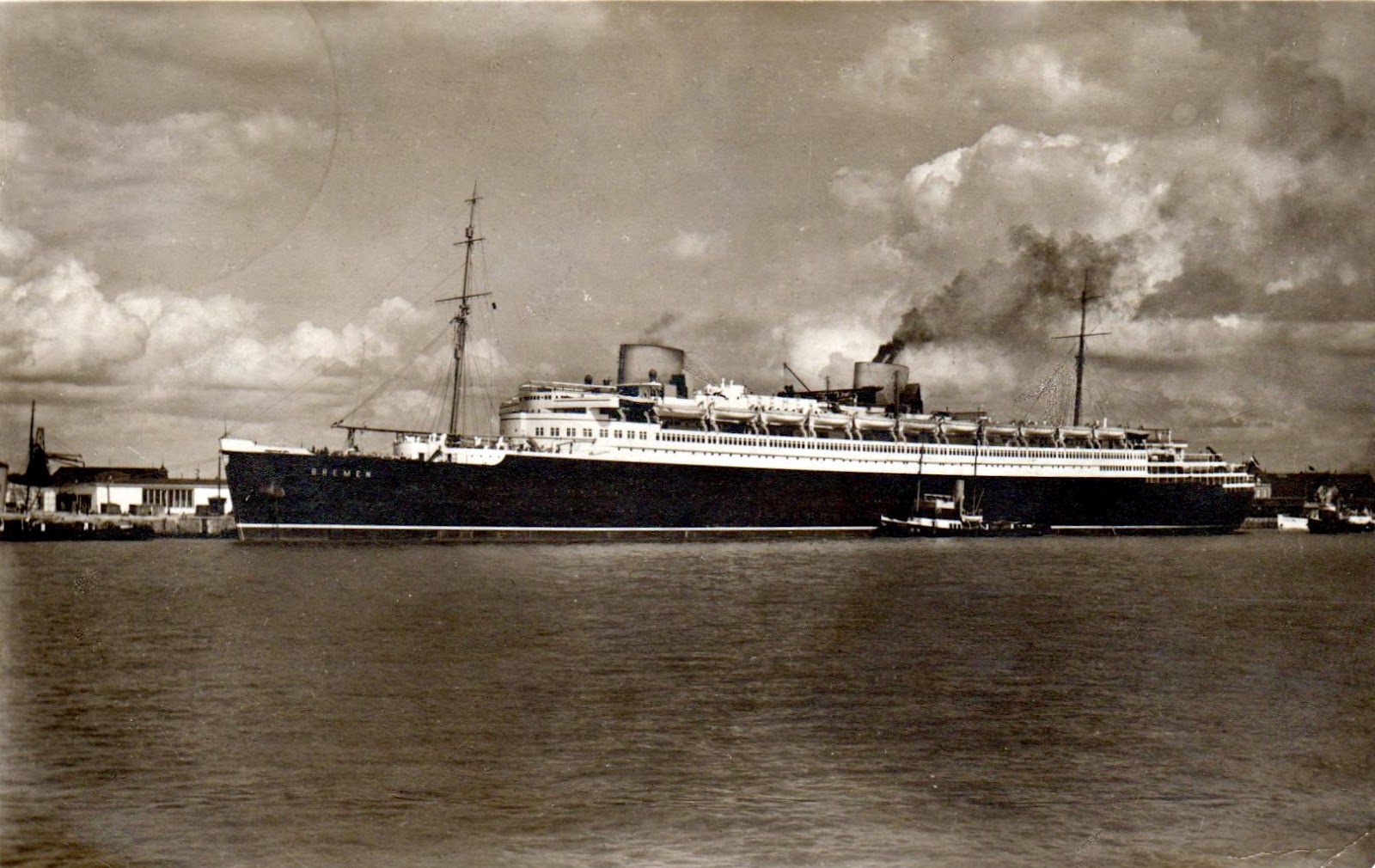 SS Bremen.jpg