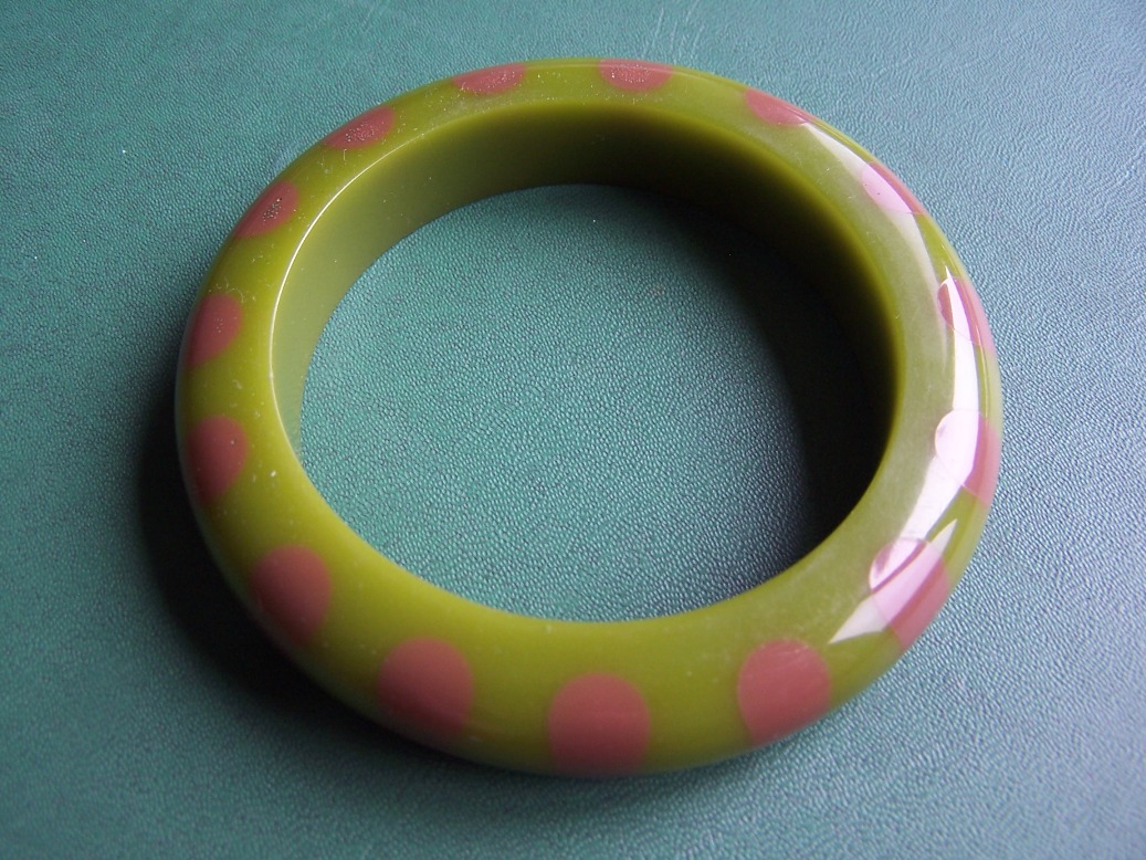 bracelet (1).jpg