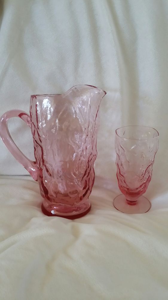 pitcher glass pink 3.jpeg