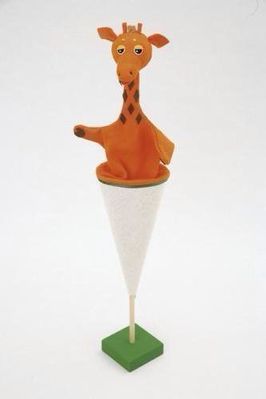 Giraffe Cone Puppet by Moravska Ustredna.jfif