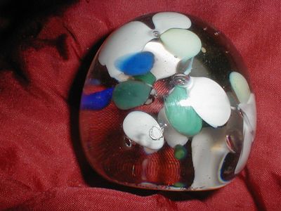 paperweight blue green white floral signed P1010004 - Copy.JPG