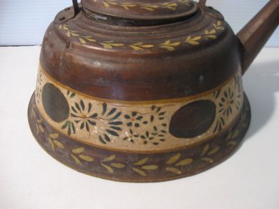 tin ware kettle (4).JPG