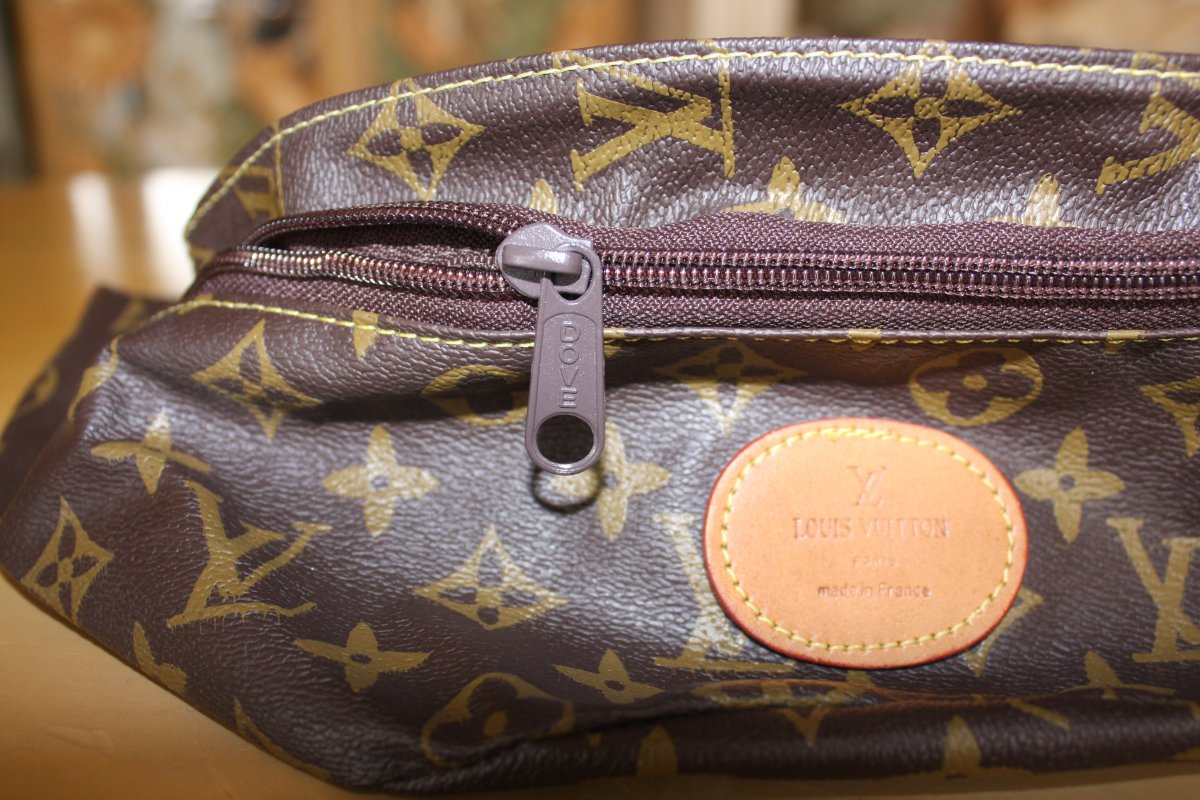 louis vuitton vintage fanny pack